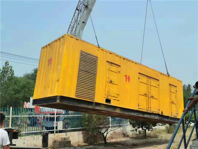 于洪300KW柴油发电机组油耗是多少？