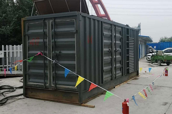 于洪发电机租赁空气滤清器多久更换一次？