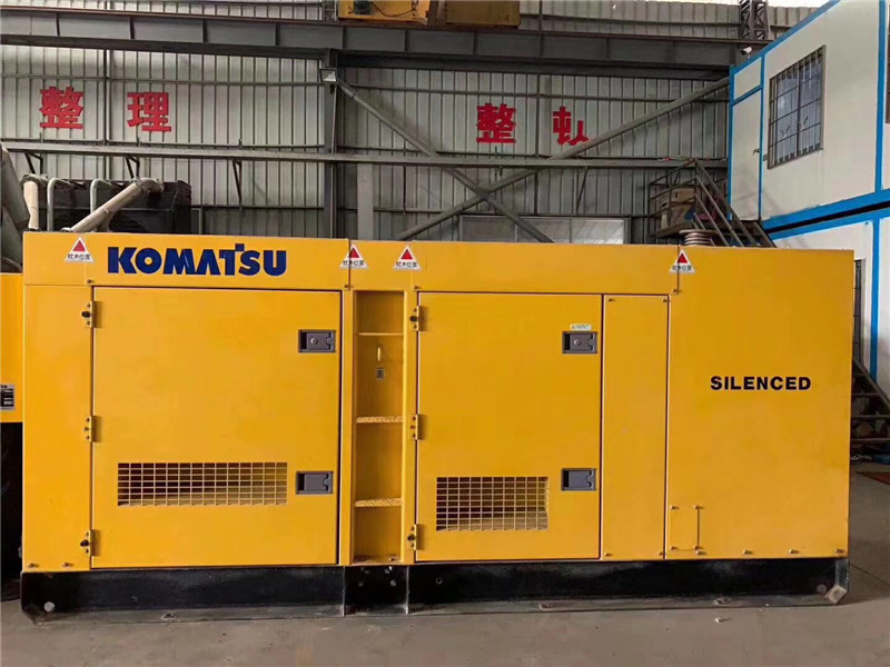 于洪不同类型的储能技术在市场规模增长趋势下的发展方向有哪些？